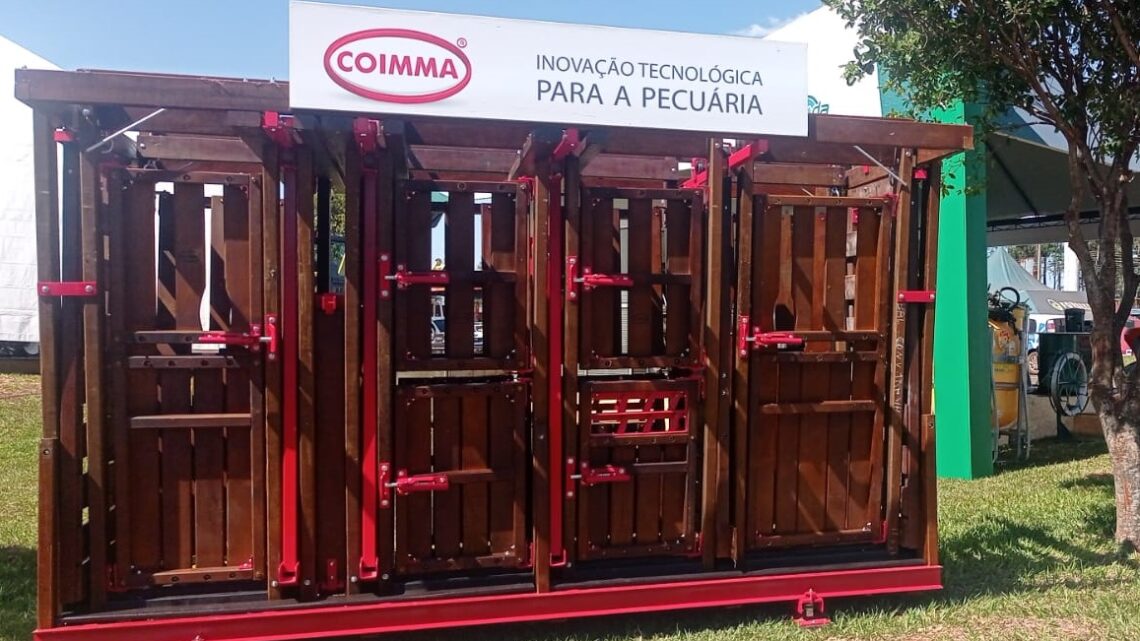 Coimma apresenta tecnologia em tronco de contenção e balança eletrônica na 28ª Exponavi