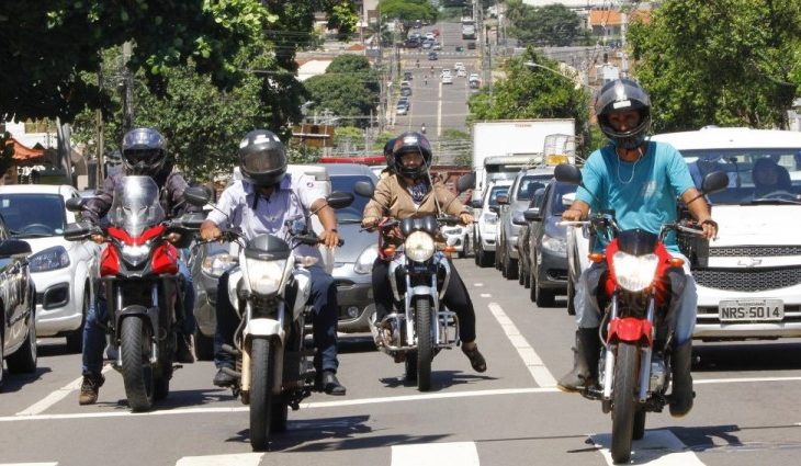 Atenção motociclistas: Oportunidade para quitar dívida de IPVA e licenciamento vai até fim do ano