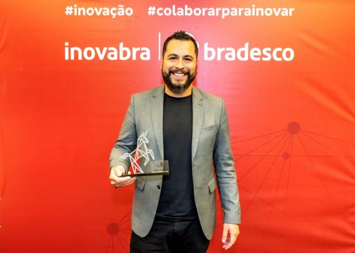Foursys recebe o prêmio Colaborar Para Inovar da Inovabra Habitat, na categoria Tech Partner