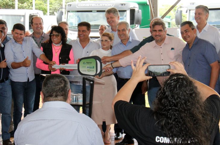 Governo conclui entrega de 4 mil equipamentos para a agricultura familiar