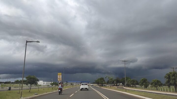 Previsão do Tempo: Altas temperaturas e pancadas de chuvas marcam o final de semana em todo o Estado