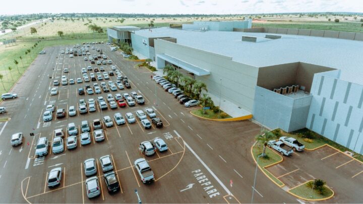 SBVC evidencia leve aumento no fluxo de visitas nas lojas físicas e em shoppings centers no 1º semestre de 2023