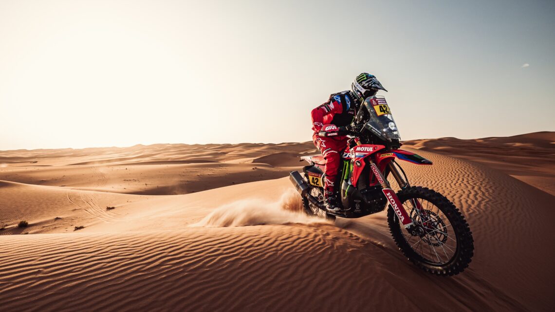 A um dia da chegada, Monster Energy Honda está no top 10 das motos do Rally Dakar 2023