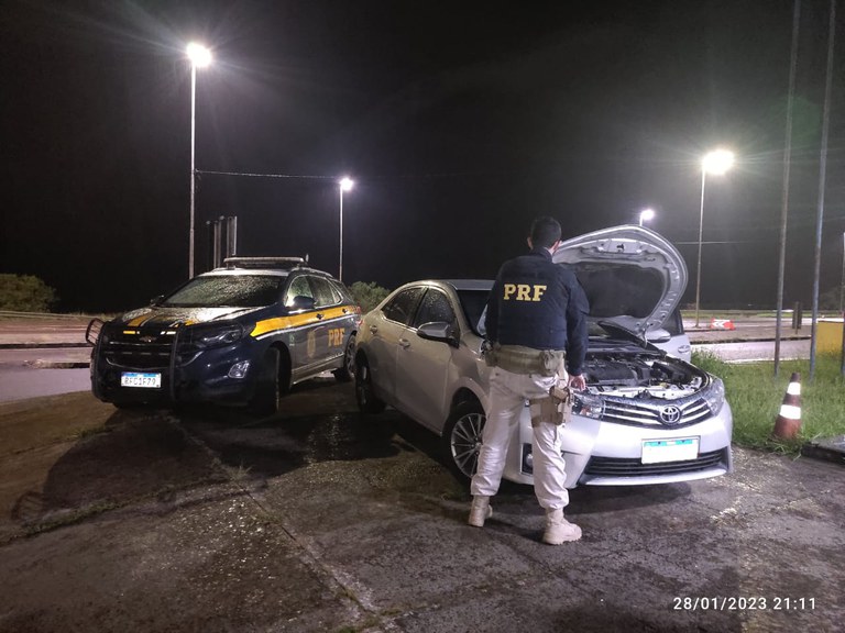 Corolla com queixa de furto em Olinda (PE) é recuperado pela PRF na BR 381 em Pouso Alegre (MG)