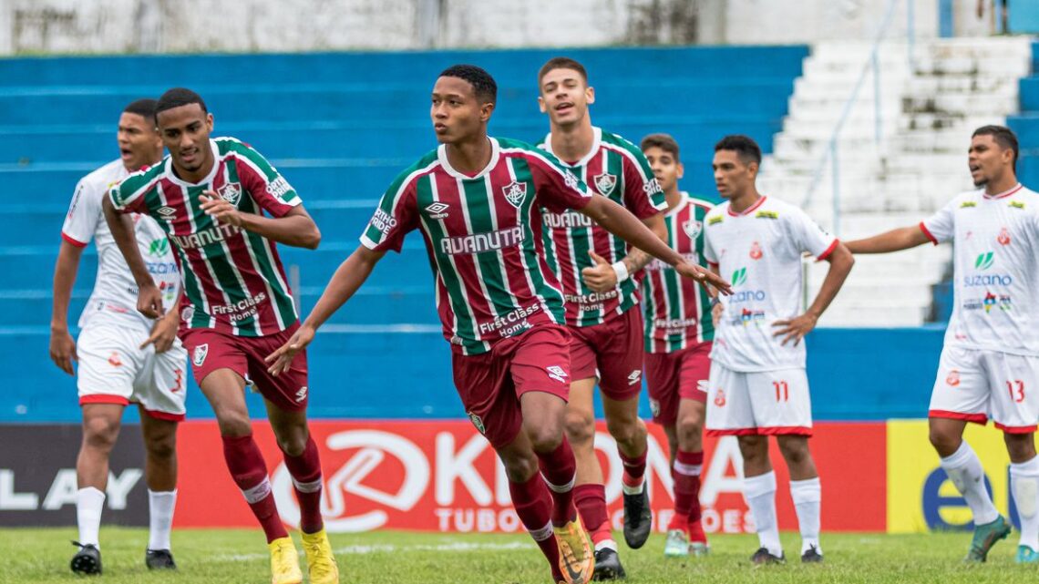 Fluminense goleia e garante classificação antecipada na Copinha