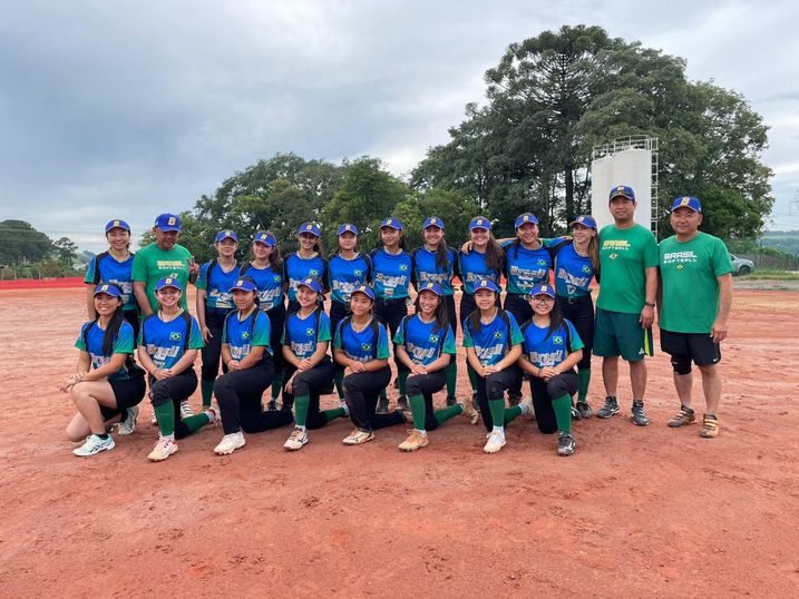 CLM apoia seleção feminina de softbol sub 15￼