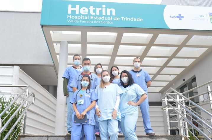 Alunos de Medicina vivenciam rotina hospitalar em programa de estágio no Hetrin