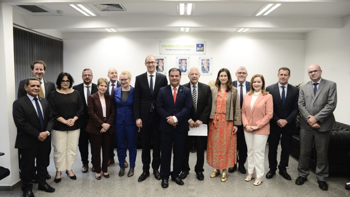 Senador Nelsinho Trad lidera diálogo parlamentar sobre acordo de  livre comércio do Mercosul com delegação suíça no Senado Federal