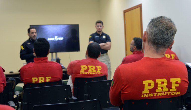 PRF em Mato Grosso do Sul inicia curso de atualização policial ao efetivo