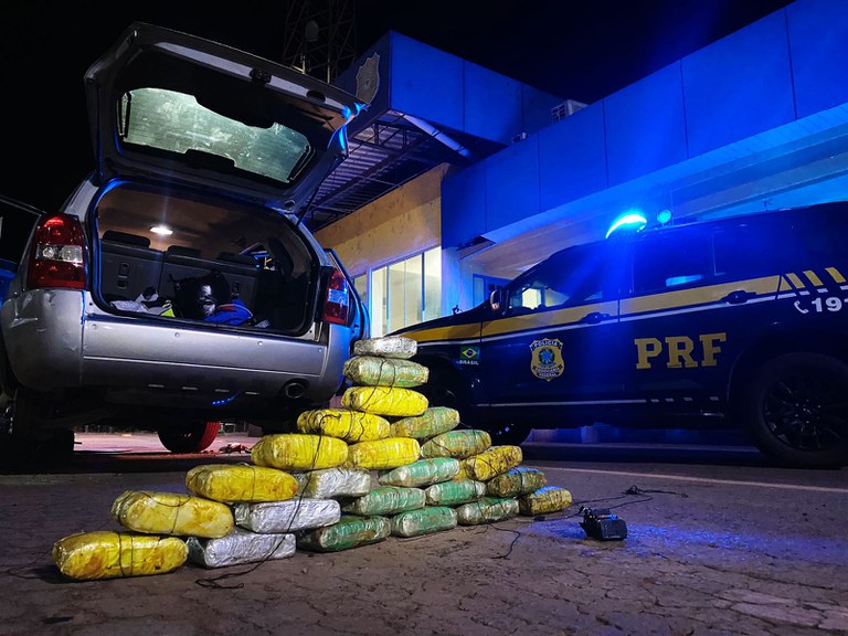 PRF apreende 24 Kg de cocaína em Corumbá (MS)