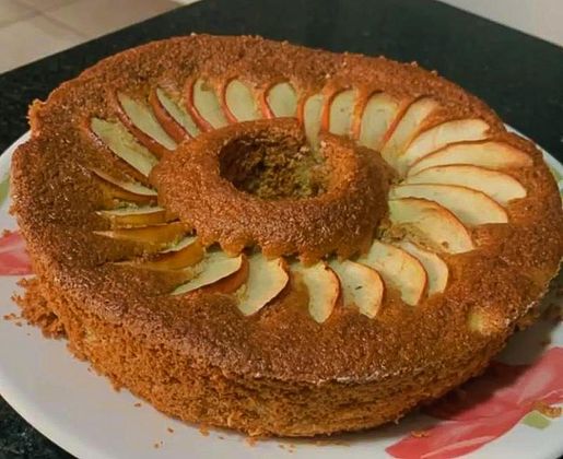 Receita Saudável: bolo de maçã fit