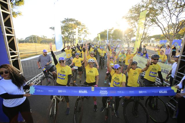 Festival Vamos Passear reúne 4 mil pessoas no Parque da Cidade, em Brasília