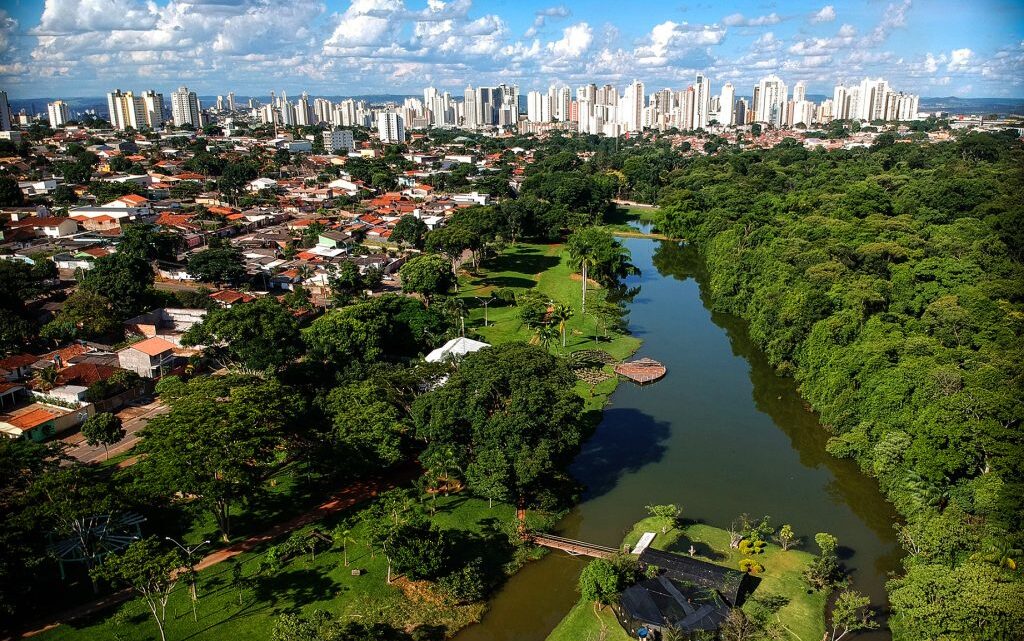 Goiás foi o estado do Centro-Oeste que mais criou empresas em abril, revela Serasa Experian