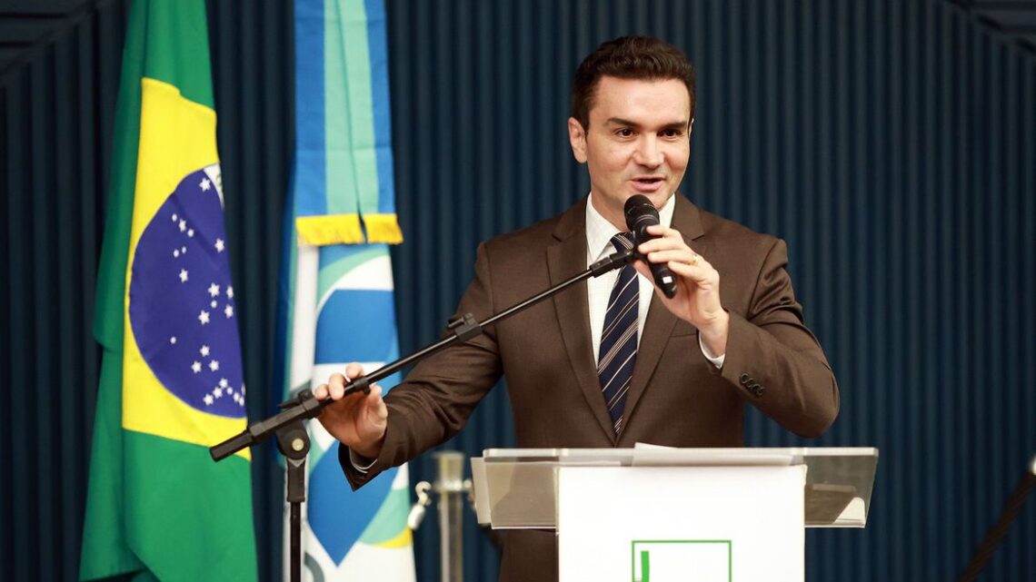 Celso Sabino aceita convite de Lula para o Ministério do Turismo