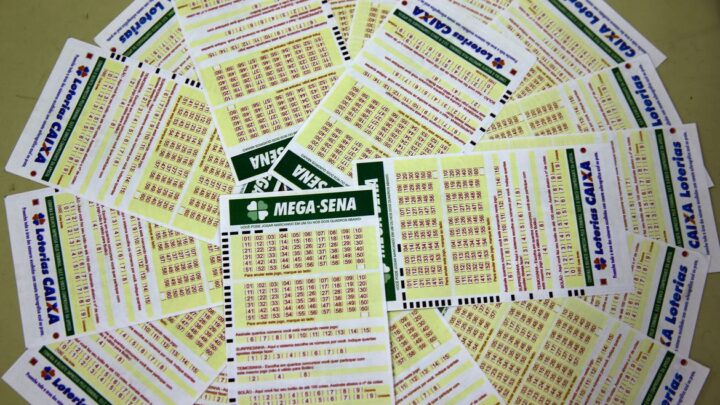 Mega-Sena acumulada pode pagar até R$ 60 milhões no próximo sábado