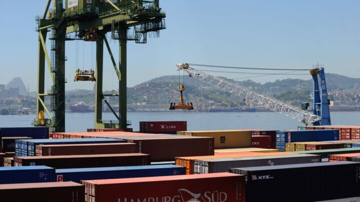 Leilão de terminais portuários arrecada R$ 208 milhões em outorgas