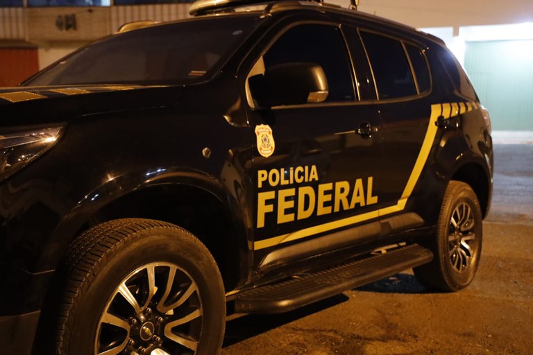 Polícia Federal combate o comércio ilegal de cigarros eletrônicos em Curitiba