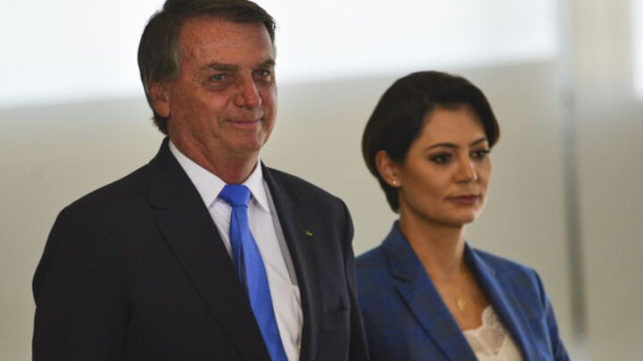 Alexandre de Moraes autoriza quebra de sigilo bancário de Bolsonaro e Michelle