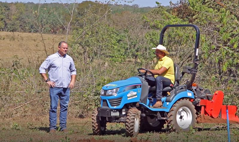 Agronegócio acompanha utilização dos maquinários recebidos pelas associações de produtores da Agricultura Familiar