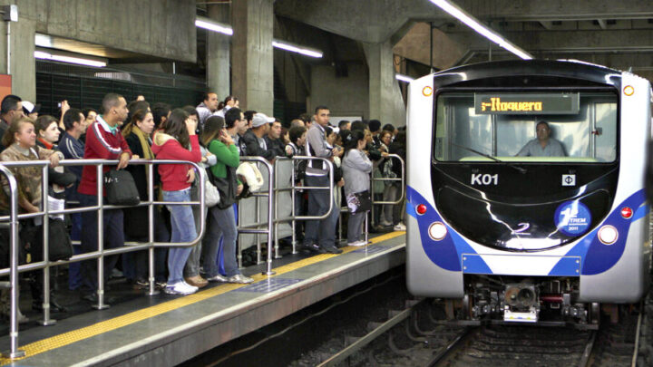 Metrô de São Paulo conhece propostas para concessão de espaços comerciais da linha 3-Vermelha dia 31 de agosto