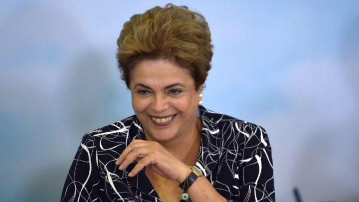 Supremo mantém direitos políticos da ex-presidente Dilma