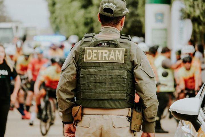 No dia dos Agentes da Autoridade de Trânsito, servidores do Detran comemoram conquistas