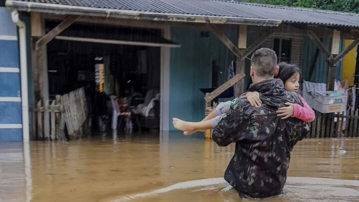 Ciclone provoca quatro mortes no Rio Grande do Sul
