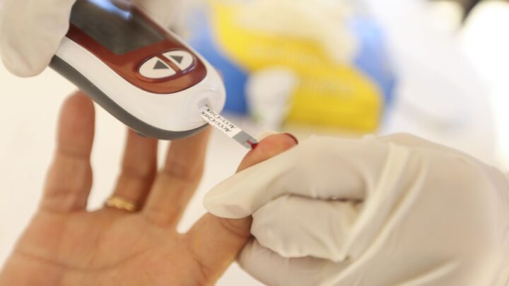 Diabetes aumenta risco de infecções e requer vacinação específica