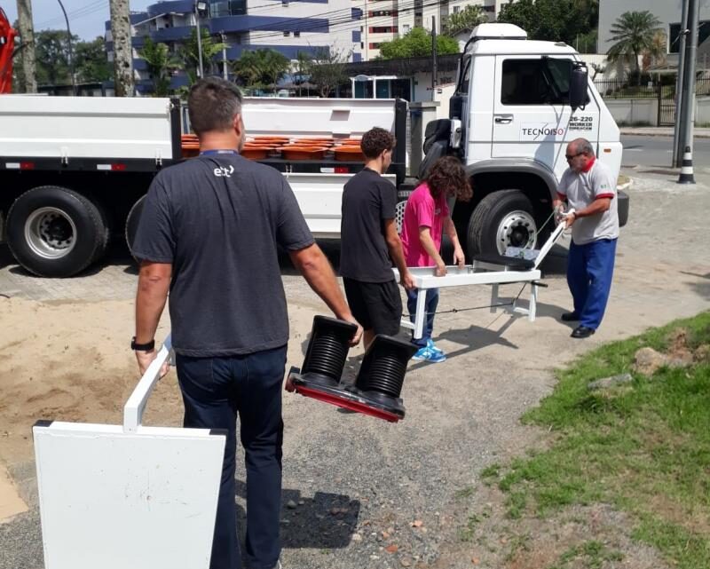 Escola Técnica Tupy doa equipamentos e beneficia 65 idosos em Joinville 