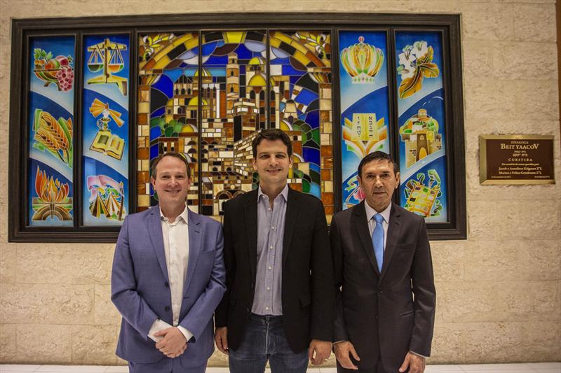 Vice-Prefeito de Curitiba prestigia comunidade judaica e participa do Dia do Perdão