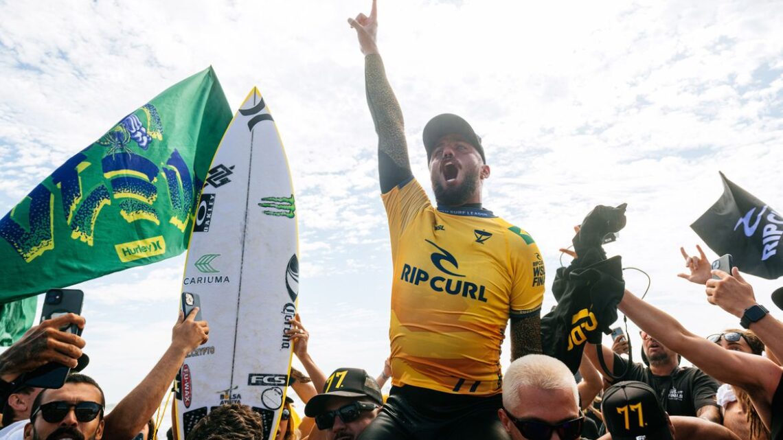 Filipe Toledo conquista bicampeonato mundial de surfe