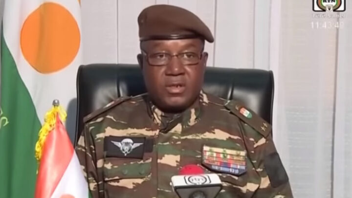 Níger anuncia negociações para retirada das tropas francesas do país
