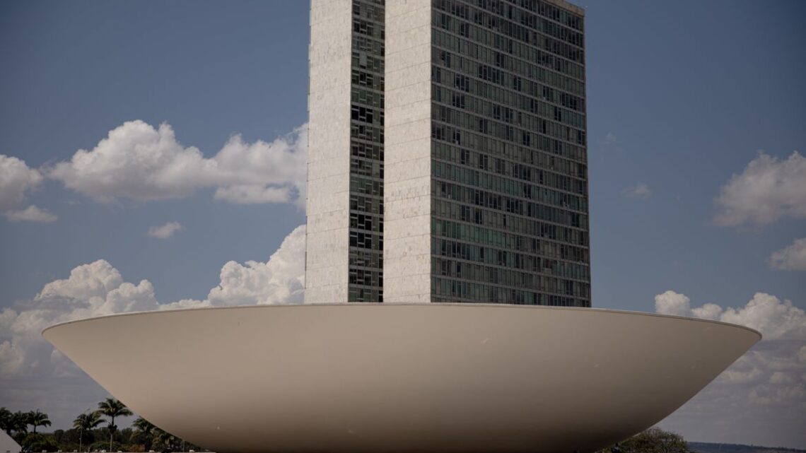 Minirreforma eleitoral e Desenrola são destaque da semana na Câmara dos Deputados