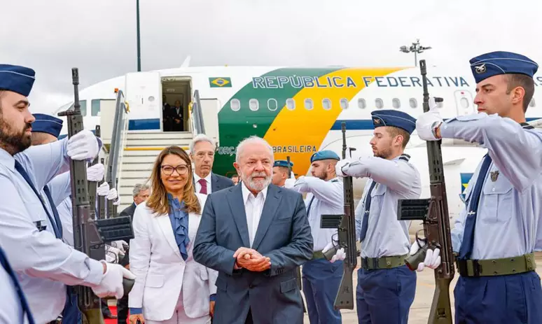Lula quer novo avião, com suíte para casal, que pode custar R$ 400 milhões