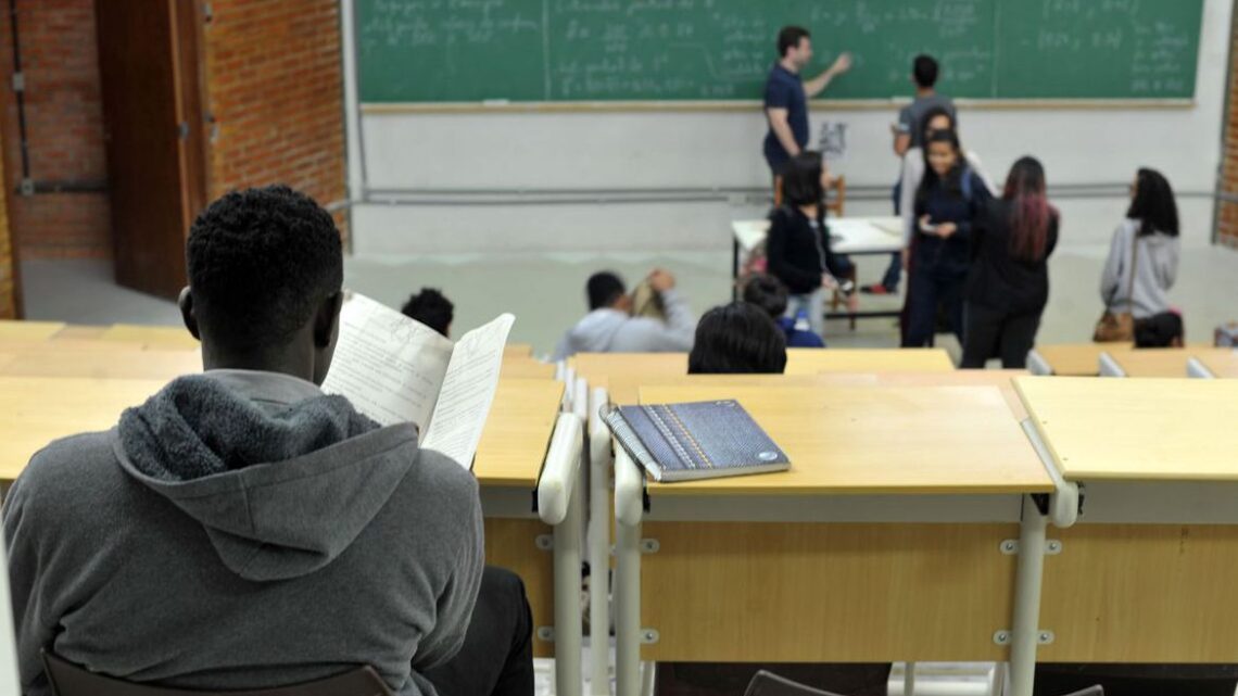 Novo ensino médio não está funcionando, afirmam estudantes