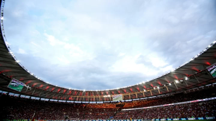 Ingressos com preços elevados favorecem a elitização do futebol