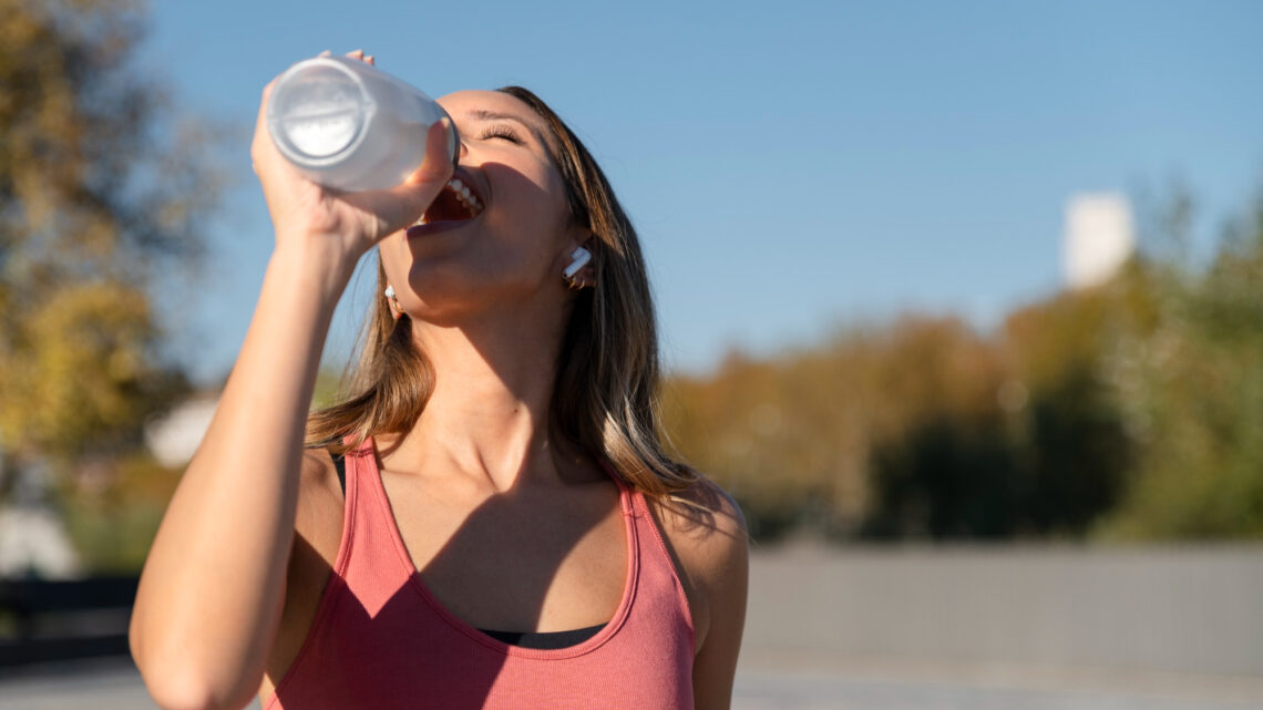 Nos dias de temperaturas elevadas, saiba o que fazer para evitar problemas de saúde