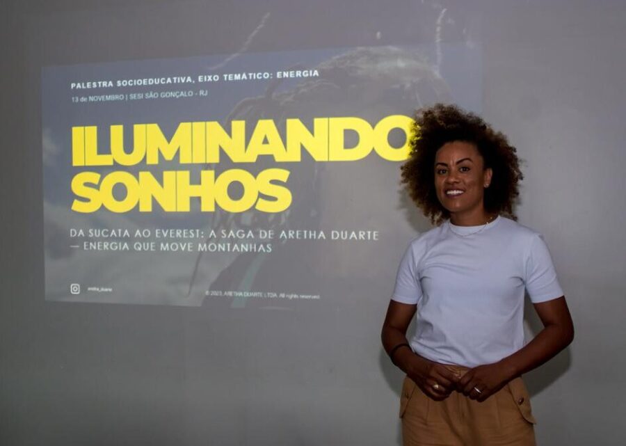 Projeto Iluminando Sonhos, com Aretha Duarte, inicia nova fase com palestras socioeducativas