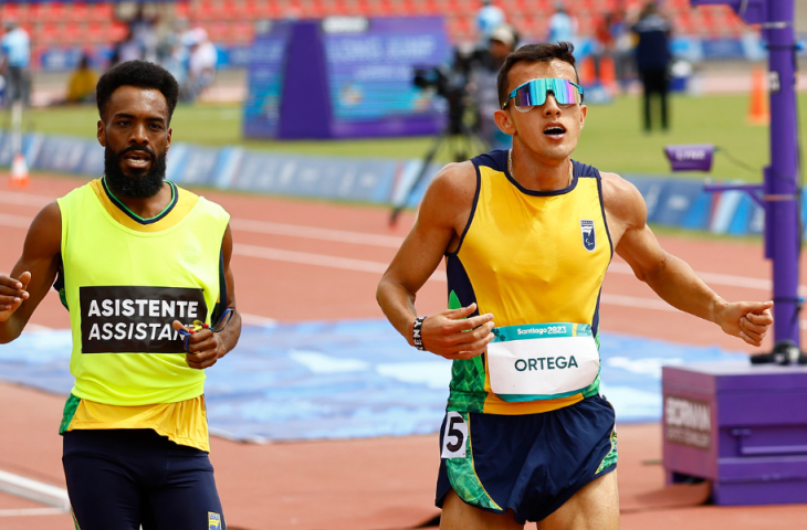 Yeltsin vence os 5.000m, quebra recorde e fatura primeiro ouro do Brasil no atletismo do Parapan-Americano