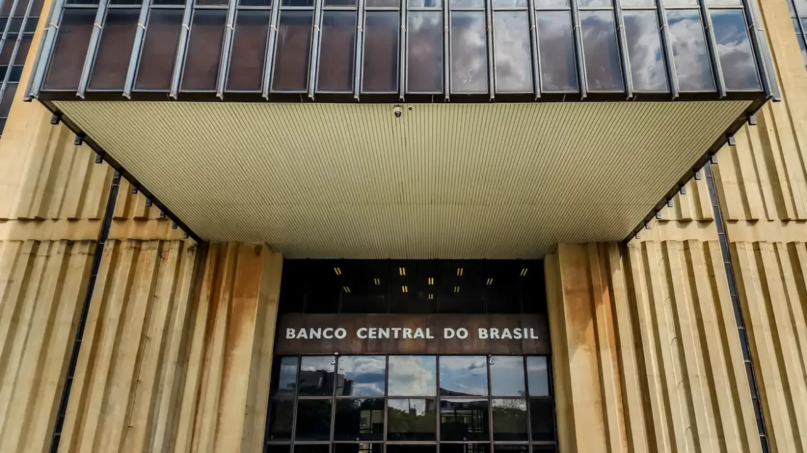 Mercado reduz previsão da inflação de 4,59% para 4,55% este ano