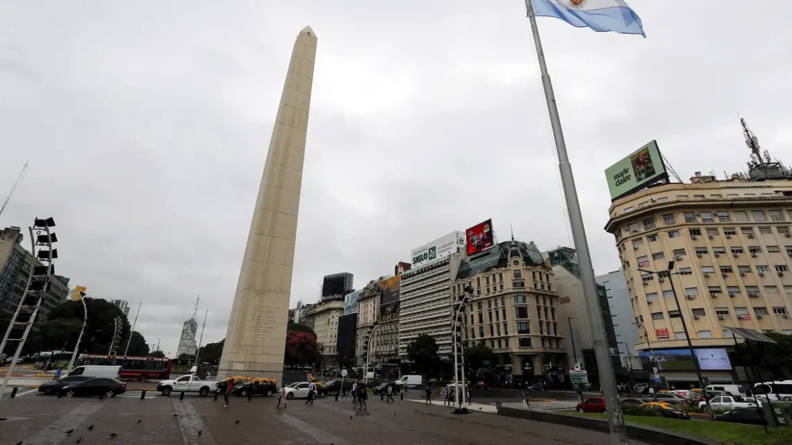 Sindicatos argentinos farão protestos contra corte de 7 mil servidores