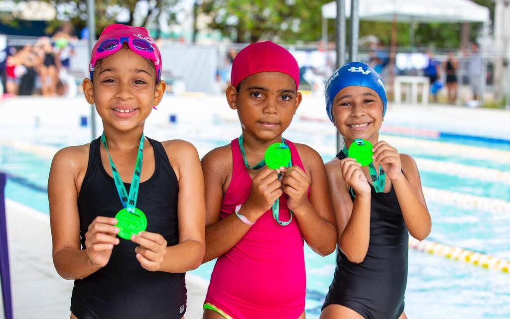 Instituto Etiene Medeiros encerra 2023 com recordes nas piscinas, representação nacional e eventos de destaque
