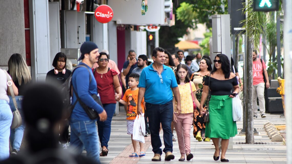 Será que fica aberto? Confira os locais que abrem e fecham nas festas de fim de ano