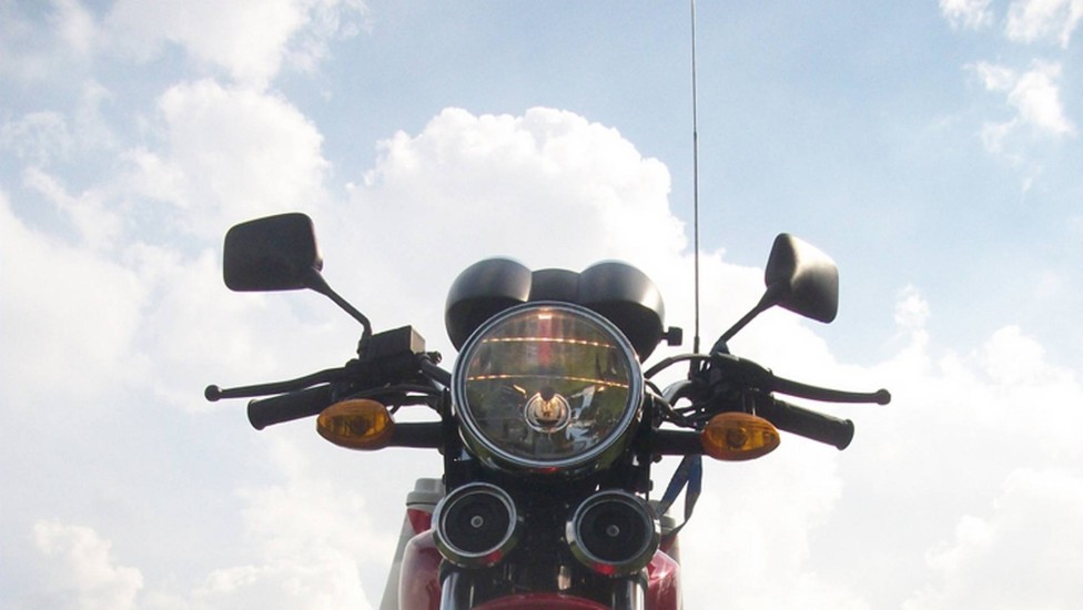Antena corta pipa é recomendada pelo Detran para prevenir acidentes com motociclistas