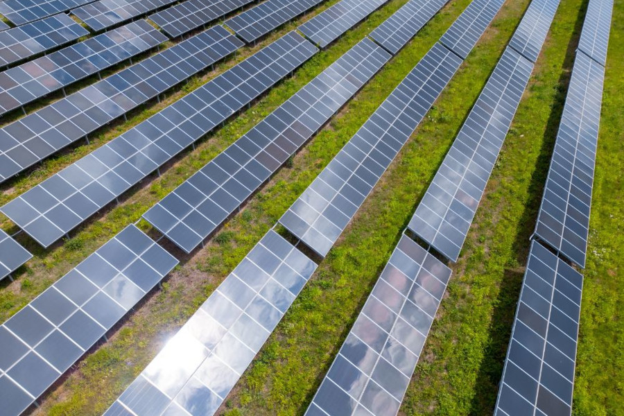 Energia solar alivia operação do sistema elétrico em meio a onda de calor, avalia ABSOLAR