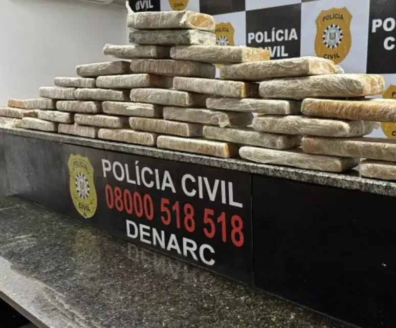 Ponto de Tráfico no Vale dos Sinos é descoberto com 38 tijolos de maconha