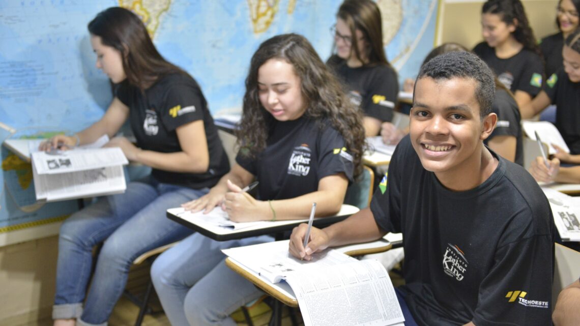 Luther King abre inscrição de curso gratuito preparatório para o ENEM