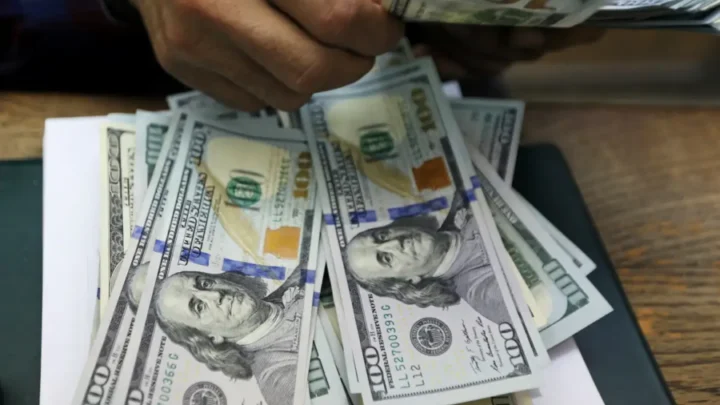 Banco Central eleva para US$ 500 mil limite cambial de instituições não bancárias