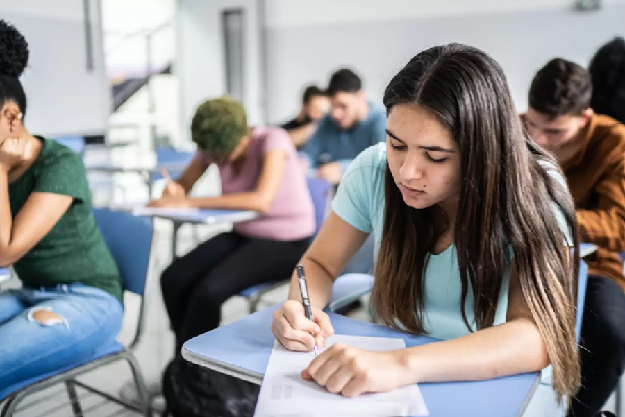 Novo Ensino Médio noturno gera reclamações