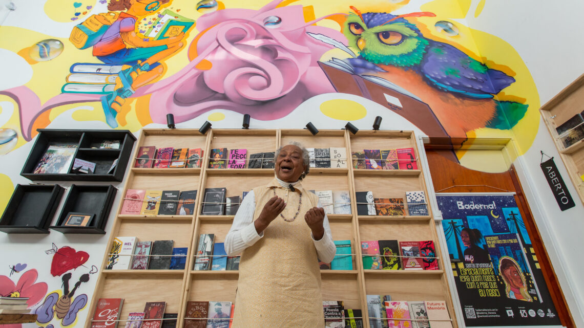 Biblioteca Dona Edite, a magia literária da ponte pra cá